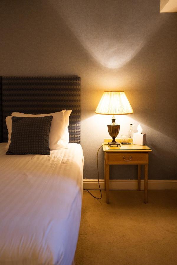The Bridge Hotel แม็กเคิลสฟิลด์ ภายนอก รูปภาพ