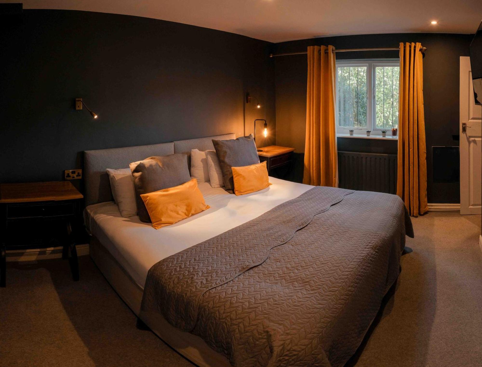 The Bridge Hotel แม็กเคิลสฟิลด์ ภายนอก รูปภาพ